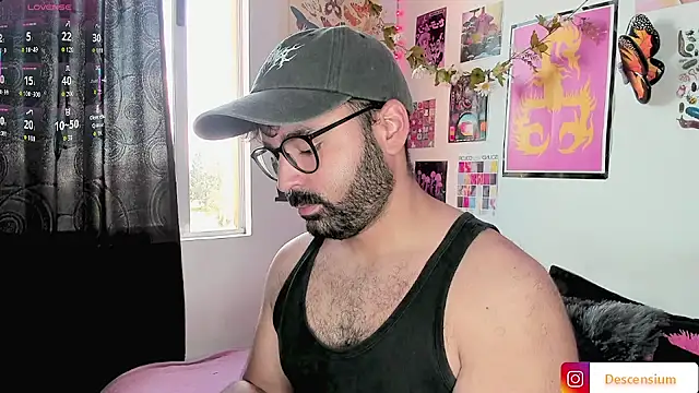 johnnyalx online show from 11-17-25, 07:07