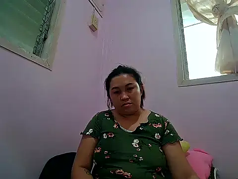 LalaiAsian online show from 10-10-25, 11:05