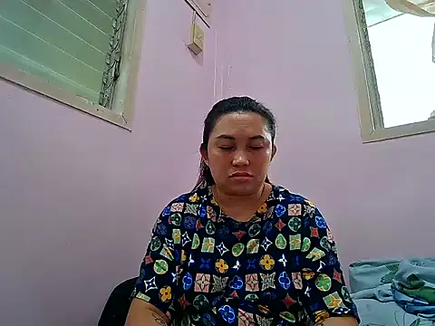 LalaiAsian online show from 10-05-25, 02:46