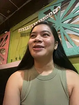 Snapshot of Hebefemme chatting on 03-16-25, 12:22 Hebefemme online show from 03-16-25, 12:22