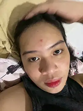Snapshot of Hebefemme chatting on 03-08-25, 11:58 Hebefemme online show from 03-08-25, 11:58