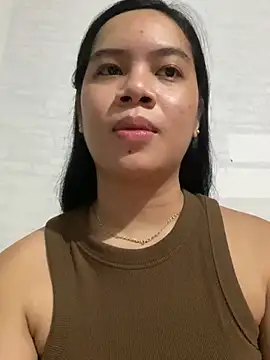 Snapshot of Hebefemme chatting on 03-19-25, 08:32 Hebefemme online show from 03-19-25, 08:32