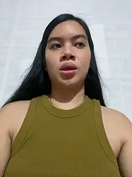 Snapshot of Hebefemme chatting on 02-27-25, 05:37 Hebefemme online show from 02-27-25, 05:37