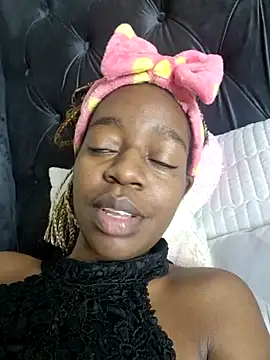 Snapshot of Sexynaughty_Gal chatting on 02-15-25, 08:34 Sexynaughty Gal online show from 02-15-25, 08:34