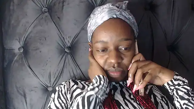 Snapshot of Sexynaughty_Gal chatting on 12-31-24, 04:38 Sexynaughty Gal online show from 12-31-24, 04:38