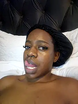 Snapshot of Sexynaughty_Gal chatting on 10-13-25, 08:54 Sexynaughty Gal online show from 10-13-25, 08:54