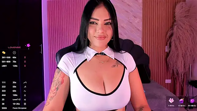 Snapshot of karol_green_ chatting on 09-30-25, 11:44 karol green online show from 09-30-25, 11:44