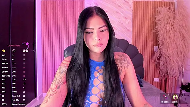 Snapshot of karol_green_ chatting on 10-15-25, 09:34 karol green online show from 10-15-25, 09:34