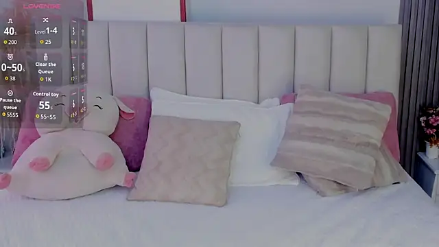 Skcarlet beckett online show from 12-15-25, 04:24