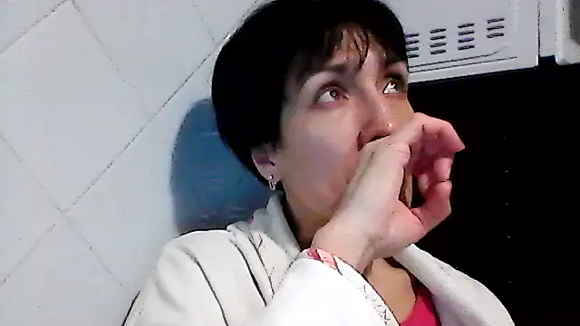 SunnyAmorre online show from 11-22-25, 07:57