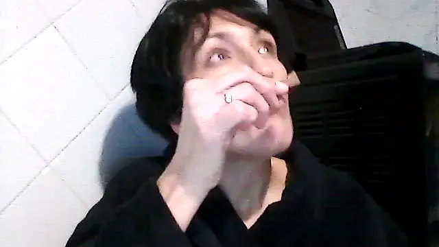 SunnyAmorre online show from 10-27-25, 09:16