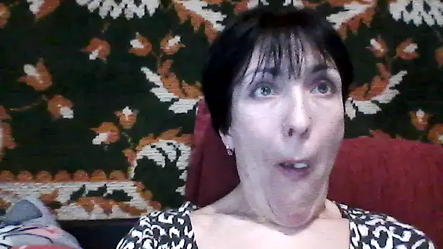 SunnyAmorre online show from 12-19-25, 10:06