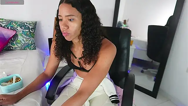 AlessaMaya online show from 01-07-25, 12:52