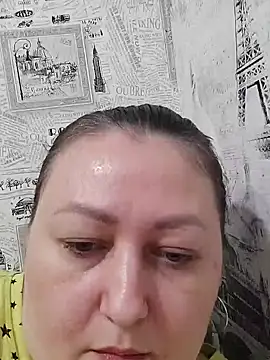 Rini333 online show from 11-08-25, 04:43