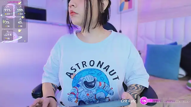 Snapshot of io_chie_ chatting on 03-18-25, 04:07 io chie online show from 03-18-25, 04:07