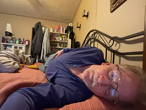 jck1m0t online show from 03-21-26, 09:19