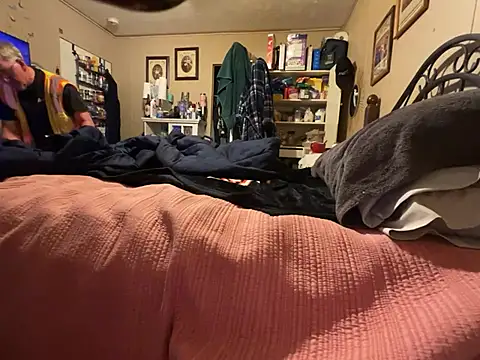jck1m0t online show from 06-12-26, 12:41