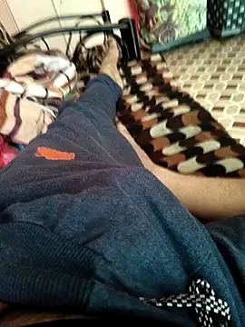 Snapshot of deshimund chatting on 10-31-25, 02:08 deshimund online show from 10-31-25, 02:08