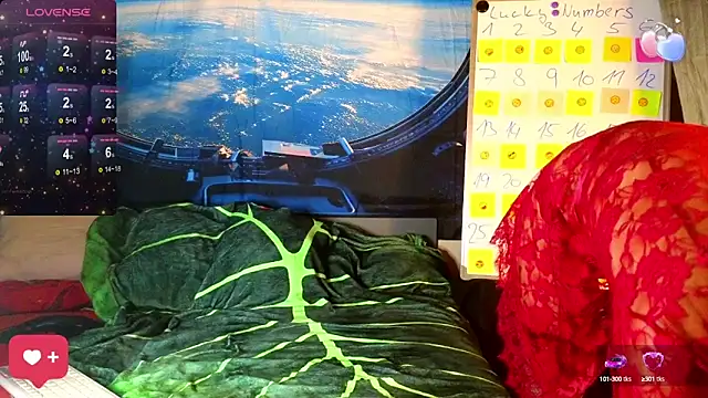 KittyMia online show from 03-10-25, 08:23