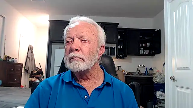 Snapshot of rockpoint69 chatting on 09-25-25, 11:38 rockpoint69 online show from 09-25-25, 11:38