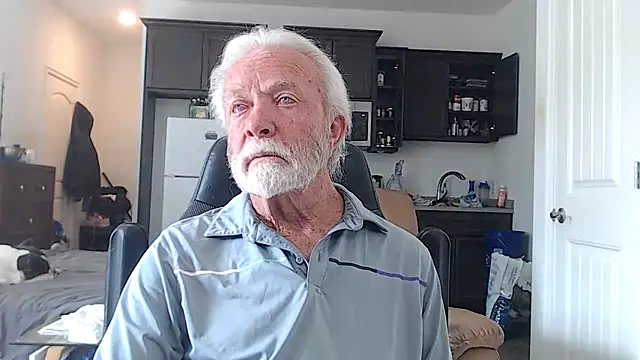 Snapshot of rockpoint69 chatting on 11-26-25, 06:19 rockpoint69 online show from 11-26-25, 06:19