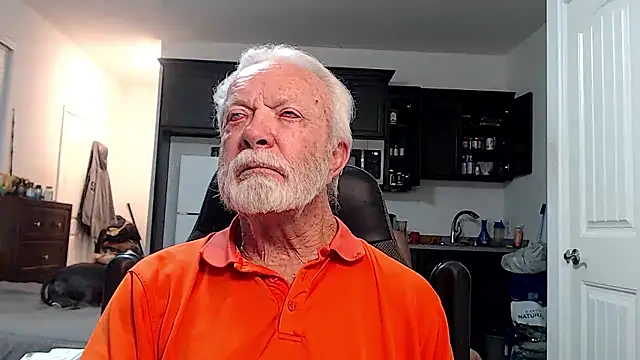 Snapshot of rockpoint69 chatting on 09-26-25, 12:01 rockpoint69 online show from 09-26-25, 12:01