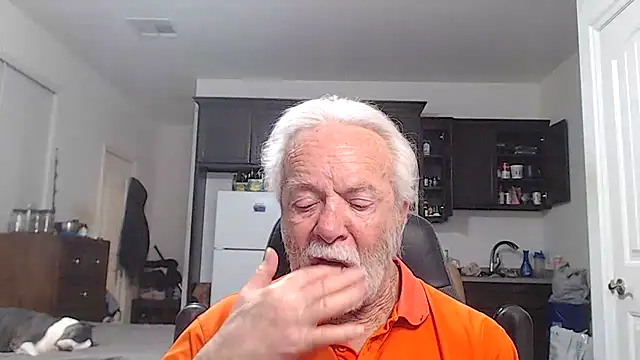 Snapshot of rockpoint69 chatting on 11-30-25, 09:54 rockpoint69 online show from 11-30-25, 09:54