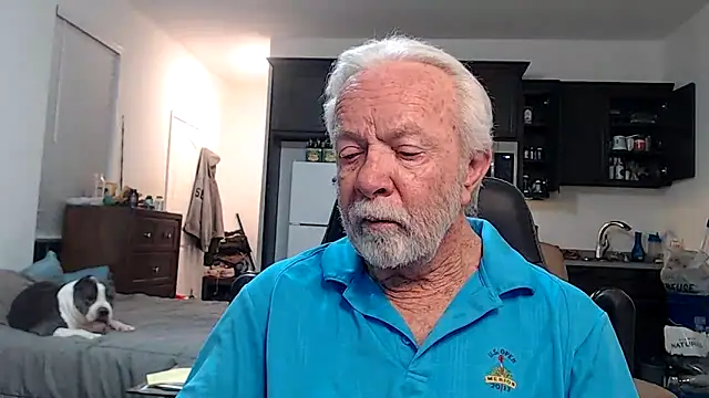 Snapshot of rockpoint69 chatting on 10-13-25, 08:16 rockpoint69 online show from 10-13-25, 08:16