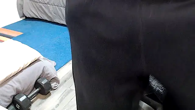 Snapshot of rockpoint69 chatting on 12-17-25, 09:58 rockpoint69 online show from 12-17-25, 09:58