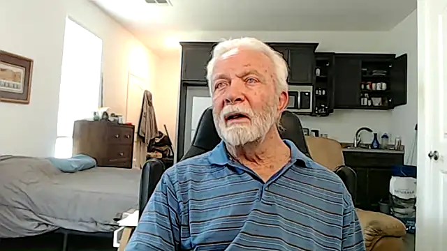 Snapshot of rockpoint69 chatting on 09-18-25, 02:42 rockpoint69 online show from 09-18-25, 02:42