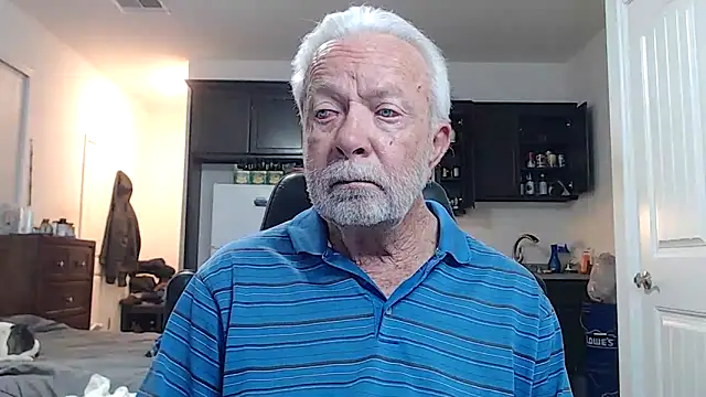 Snapshot of rockpoint69 chatting on 03-02-26, 10:44 rockpoint69 online show from 03-02-26, 10:44