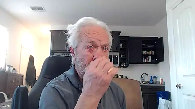 Snapshot of rockpoint69 chatting on 12-03-25, 02:16 rockpoint69 online show from 12-03-25, 02:16