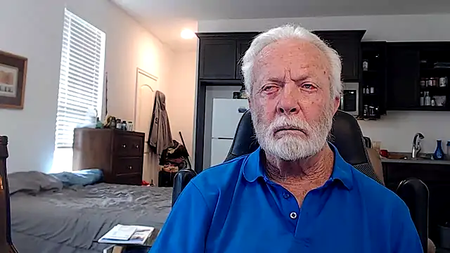 Snapshot of rockpoint69 chatting on 09-24-25, 09:43 rockpoint69 online show from 09-24-25, 09:43