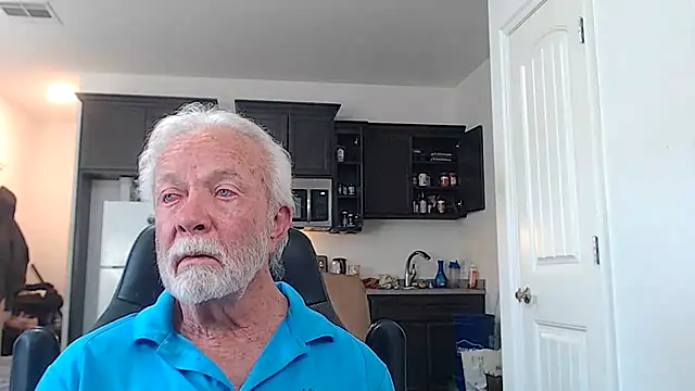 Snapshot of rockpoint69 chatting on 11-10-25, 10:26 rockpoint69 online show from 11-10-25, 10:26