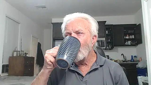 Snapshot of rockpoint69 chatting on 11-14-25, 05:55 rockpoint69 online show from 11-14-25, 05:55