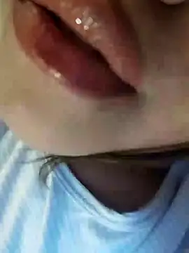 Srishtijain51 online show from 02-03-25, 05:14