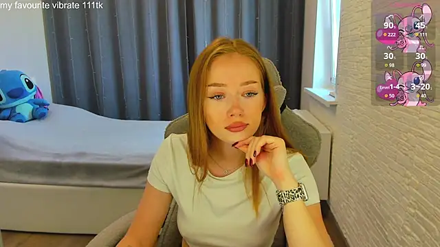 Hot Mia  online show from 05-20-26, 09:17