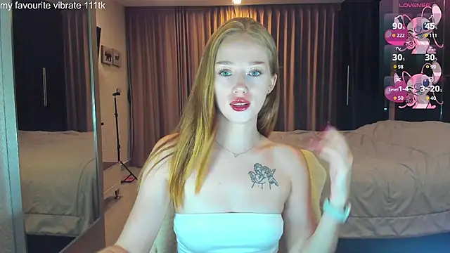 Hot Mia  online show from 11-06-25, 12:09