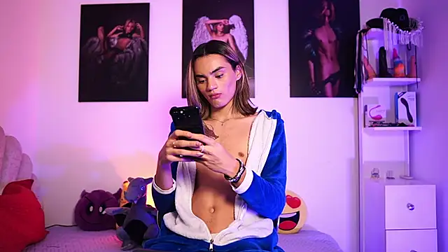 Mikey Morningstar online show from 01-28-25, 06:39