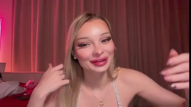 HannaXLove online show from 11-17-25, 04:22