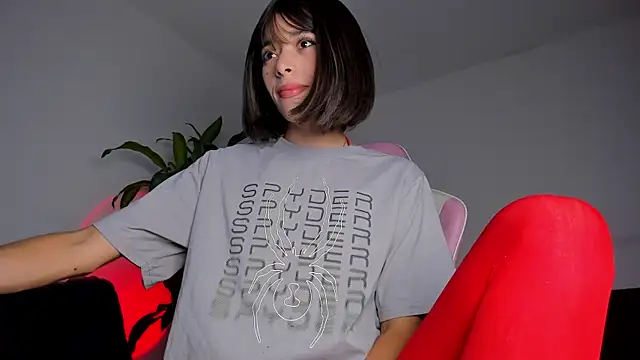 Snapshot of maggie_kay chatting on 07-31-26, 03:09 maggie kay online show from 07-31-26, 03:09