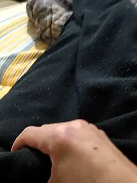 Snapshot of Yaramaz331 chatting on 03-09-25, 03:43 Yaramaz331 online show from 03-09-25, 03:43