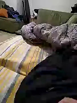 Snapshot of Yaramaz331 chatting on 03-09-25, 12:42 Yaramaz331 online show from 03-09-25, 12:42