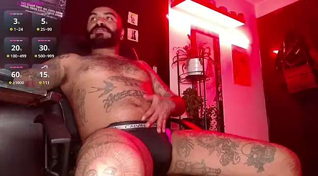 Snapshot of damian__darkside chatting on 03-13-25, 01:21 damian  darkside online show from 03-13-25, 01:21