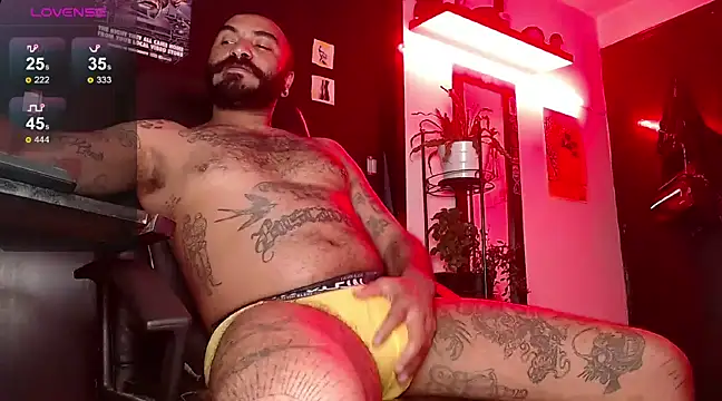 Snapshot of damian__darkside chatting on 12-27-24, 02:47 damian  darkside online show from 12-27-24, 02:47