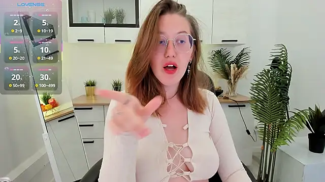 Charmy Gracy online show from 04-21-26, 11:39