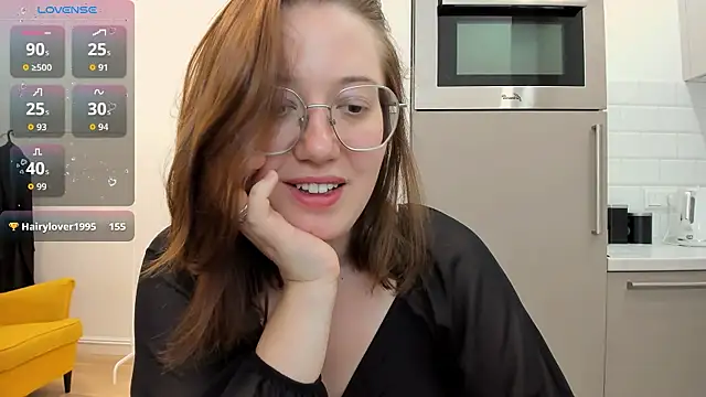 Snapshot of Charmy_Gracy chatting on 07-28-26, 02:13 Charmy Gracy online show from 07-28-26, 02:13