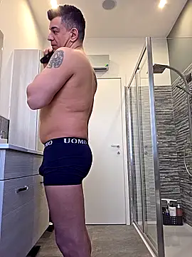 Snapshot of kekko-1982 chatting on 03-03-25, 08:19 kekko-1982 online show from 03-03-25, 08:19