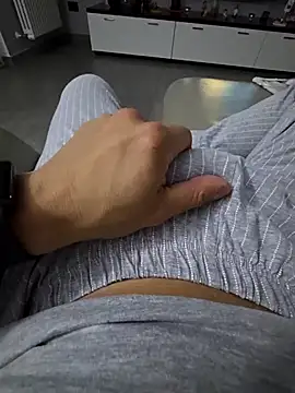 kekko-1982 online show from 04-12-26, 08:12