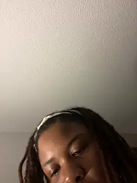 HEARTBREAKBRE online show from 02-24-26, 04:46